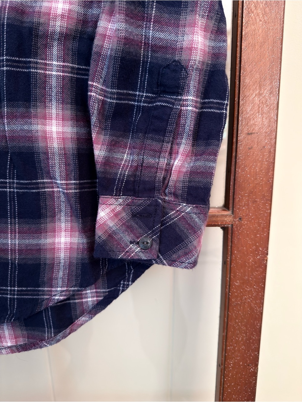 TNA by Aritzia Soft Oversized Plaid Flannel Button Up Shirt Navy Pink Purple Med - Picture 4 of 6